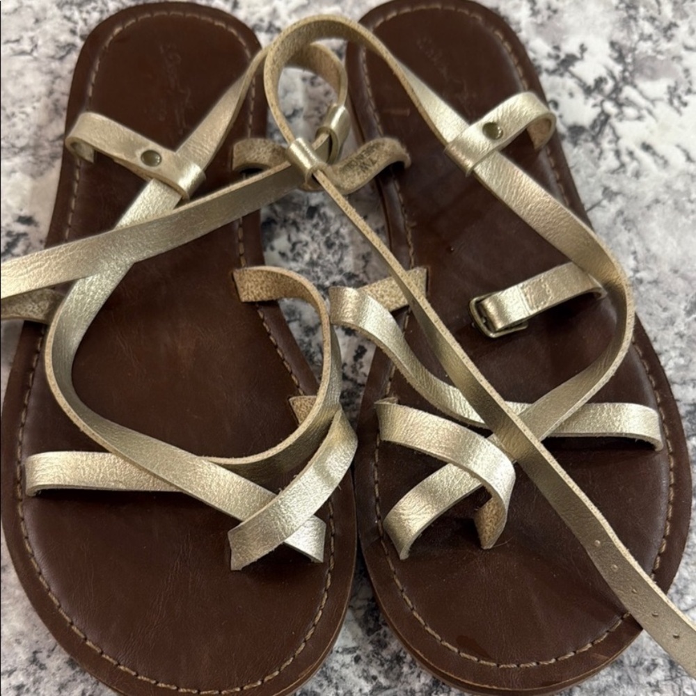 Universal Thread Metallic Sandals